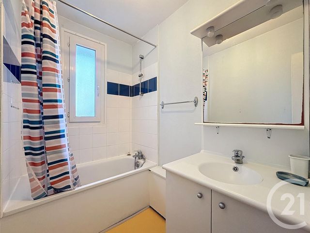 Appartement T4 à vendre - 4 pièces - 74.0 m2 - BREST - 29 - BRETAGNE - Century 21 Associés Conseils Immobilier