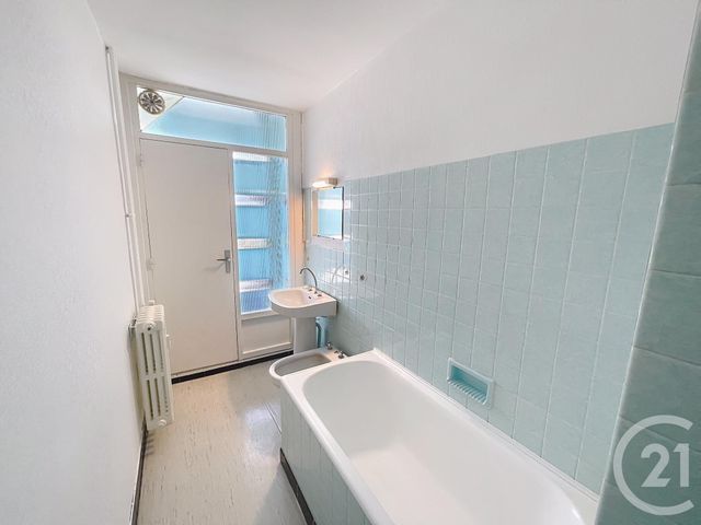 Appartement à vendre - 4 pièces - 95.67 m2 - BREST - 29 - BRETAGNE - Century 21 Associés Conseils Immobilier