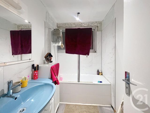 Appartement T3 à vendre - 3 pièces - 63.44 m2 - BREST - 29 - BRETAGNE - Century 21 Associés Conseils Immobilier