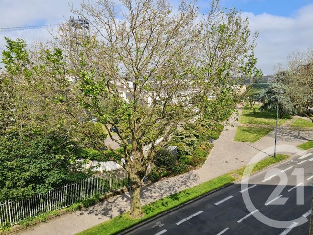 Appartement T3 à vendre - 3 pièces - 69.4 m2 - BREST - 29 - BRETAGNE - Century 21 Associés Conseils Immobilier