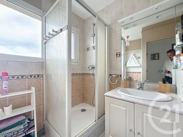 Appartement T2 à vendre - 2 pièces - 49.09 m2 - BREST - 29 - BRETAGNE - Century 21 Associés Conseils Immobilier