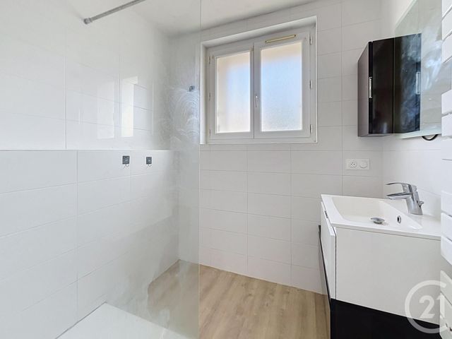 Appartement T3 à vendre - 3 pièces - 53.32 m2 - BREST - 29 - BRETAGNE - Century 21 Associés Conseils Immobilier