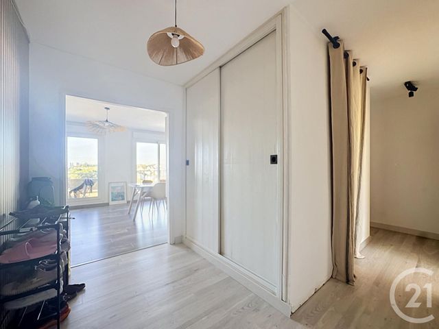 Appartement T4 à vendre - 4 pièces - 84.19 m2 - BREST - 29 - BRETAGNE - Century 21 Associés Conseils Immobilier