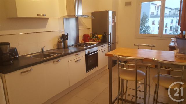 Appartement T4 à vendre - 4 pièces - 92.76 m2 - BREST - 29 - BRETAGNE - Century 21 Associés Conseils Immobilier Appartement T4 à vendre - 4 pièces - 92.76 m2 - BREST - 29 - BRETAGNE - Century 21 Associés Conseils Immobilier