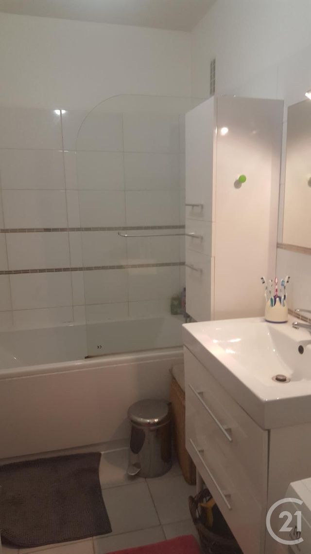 Appartement T4 à vendre - 4 pièces - 92.76 m2 - BREST - 29 - BRETAGNE - Century 21 Associés Conseils Immobilier Appartement T4 à vendre - 4 pièces - 92.76 m2 - BREST - 29 - BRETAGNE - Century 21 Associés Conseils Immobilier